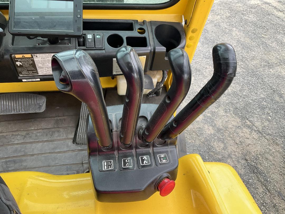 Photo '17' of Hyster J2.5 Forklift