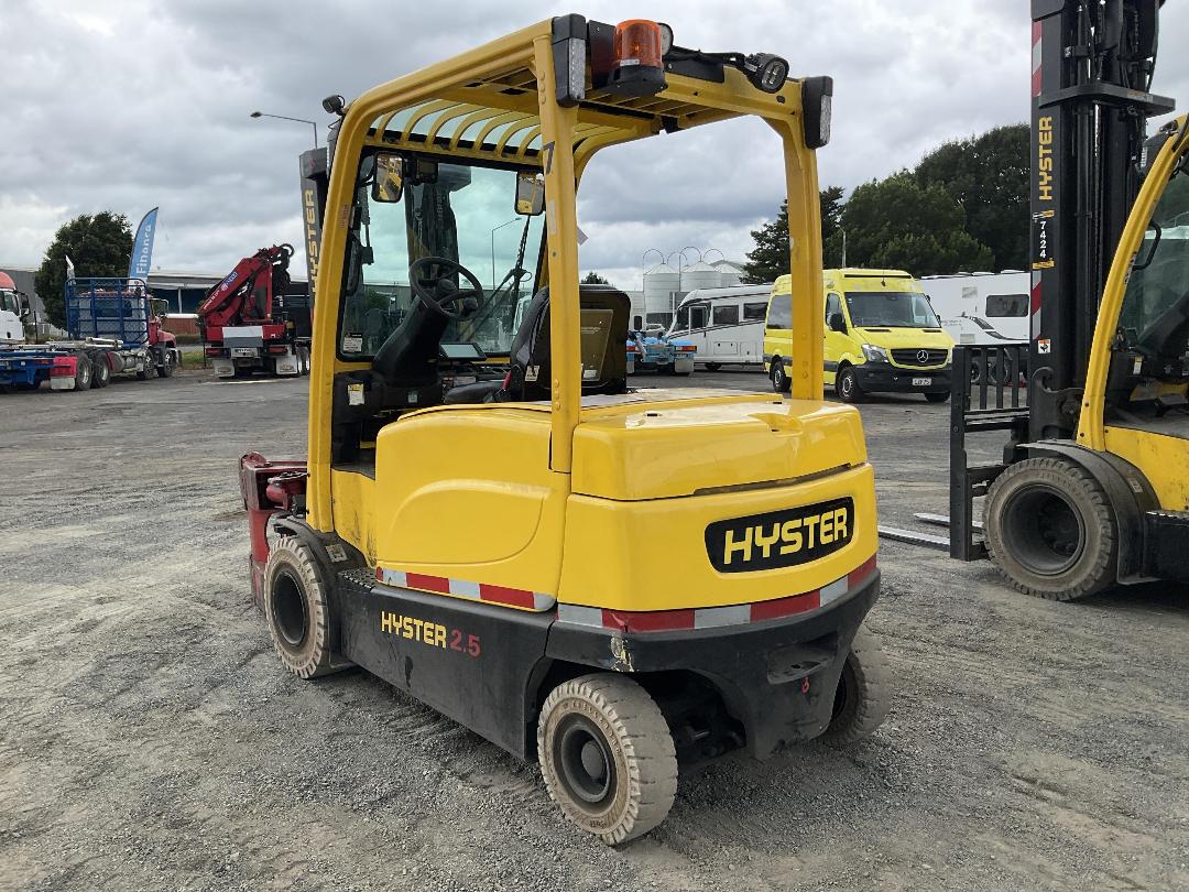 Photo '6' of Hyster J2.5 Forklift