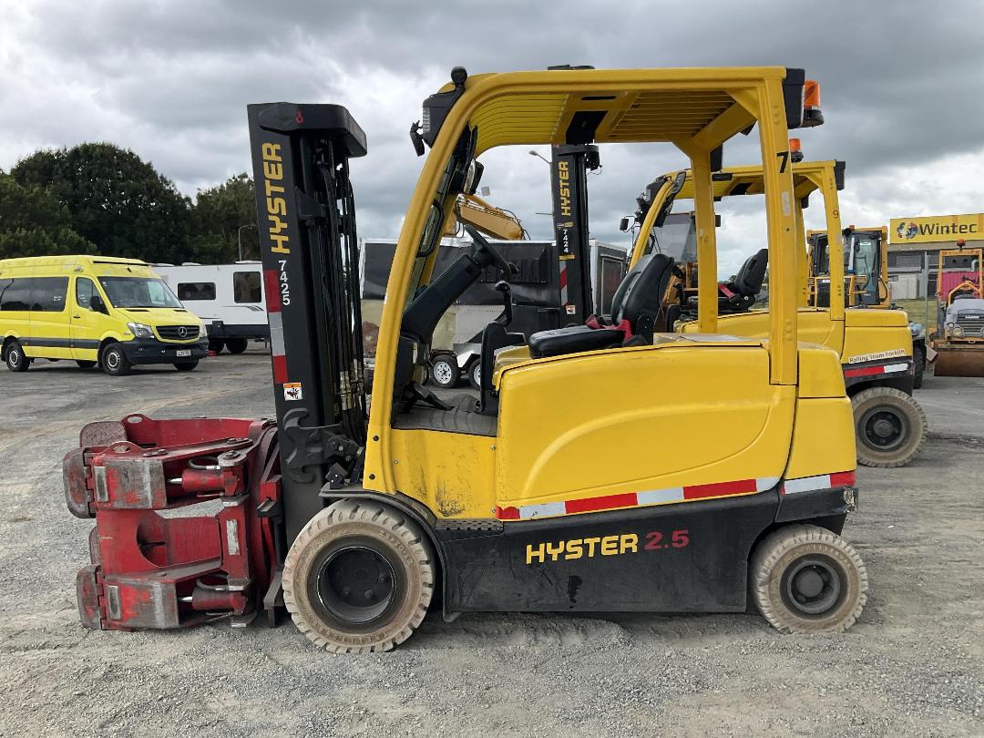 Photo '7' of Hyster J2.5 Forklift