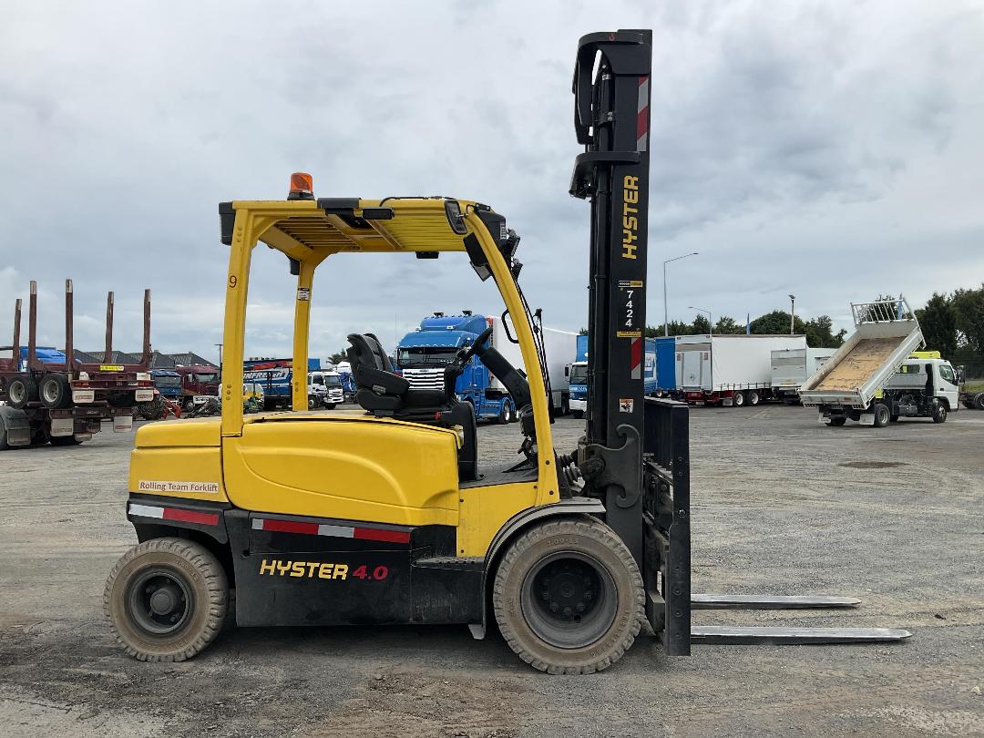 Photo '3' of Hyster J4.0 Forklift Photo '3' of Hyster J4.0 Forklift