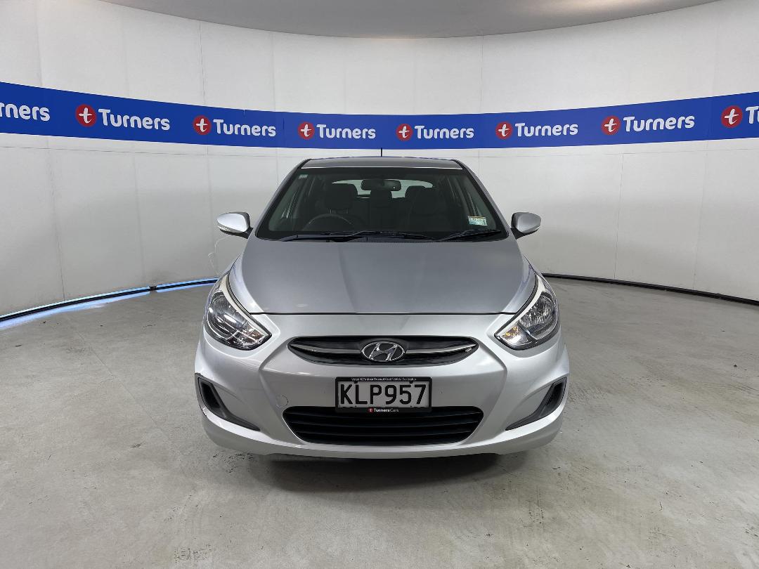 Photo '2' of Hyundai Accent