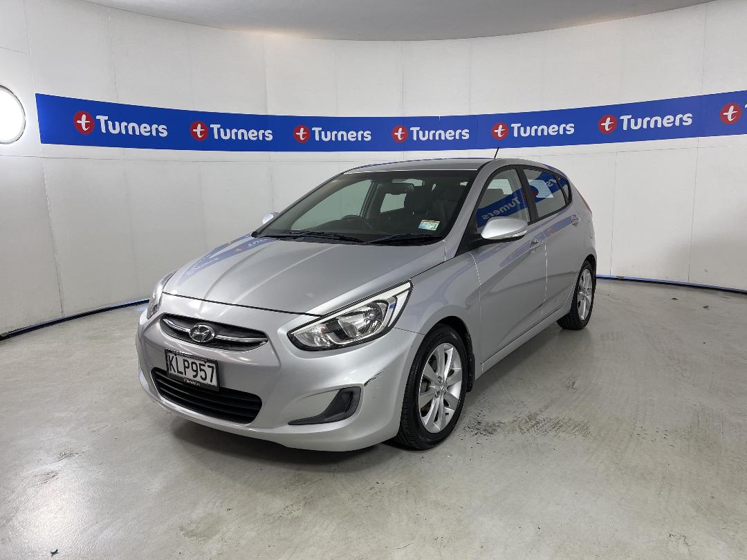 Photo '4' of Hyundai Accent