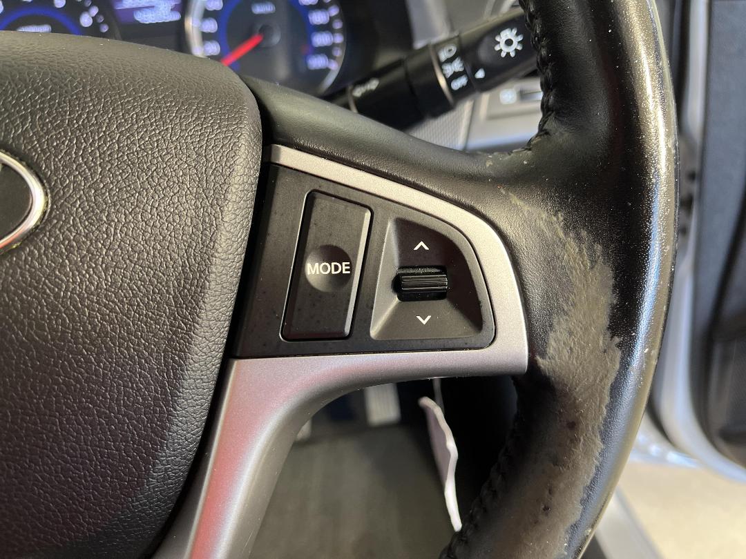 Photo '26' of Hyundai Accent