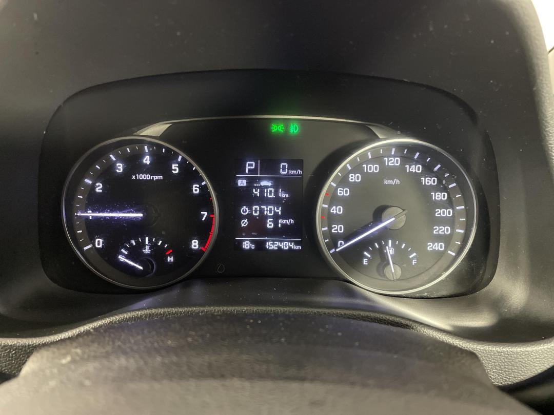 Photo '21' of Hyundai Elantra Photo '21' of Hyundai Elantra