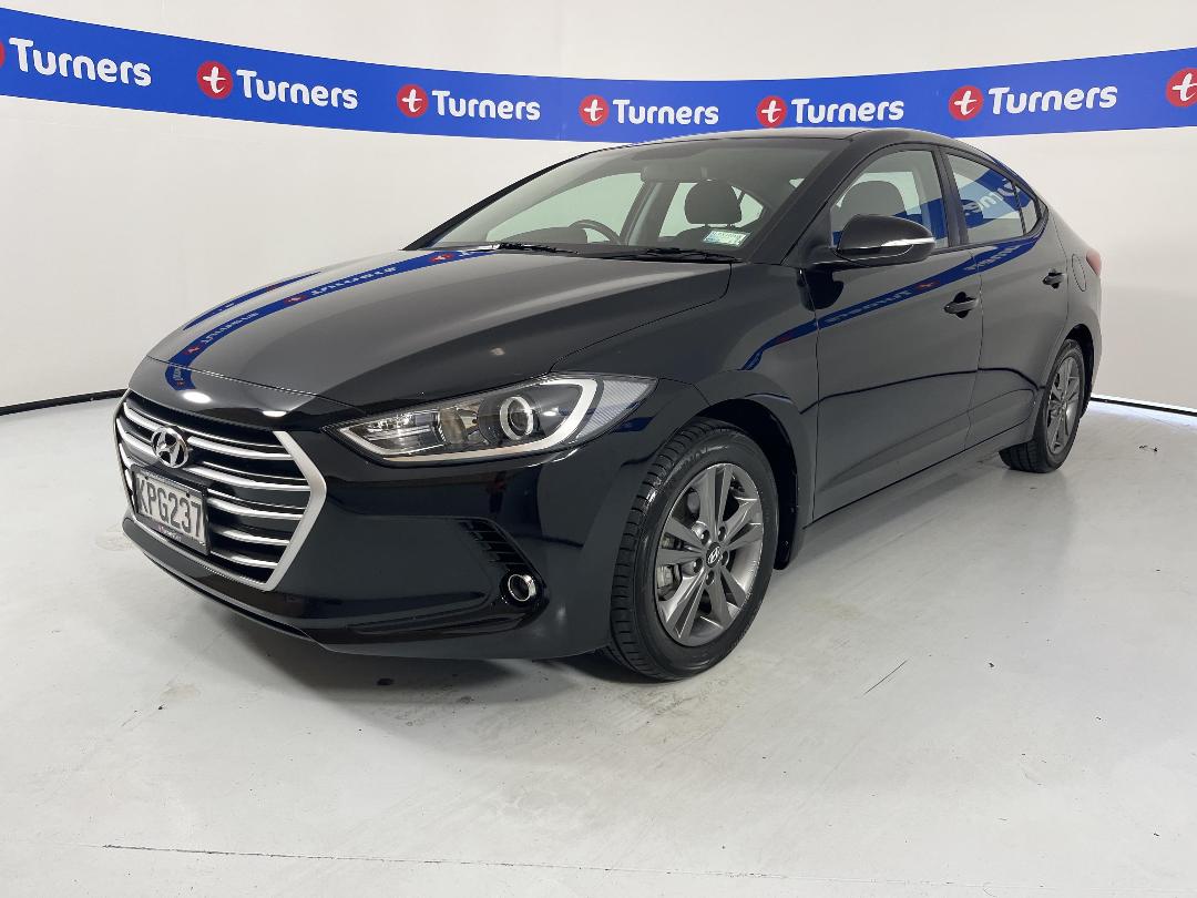 Photo '4' of Hyundai Elantra Photo '4' of Hyundai Elantra