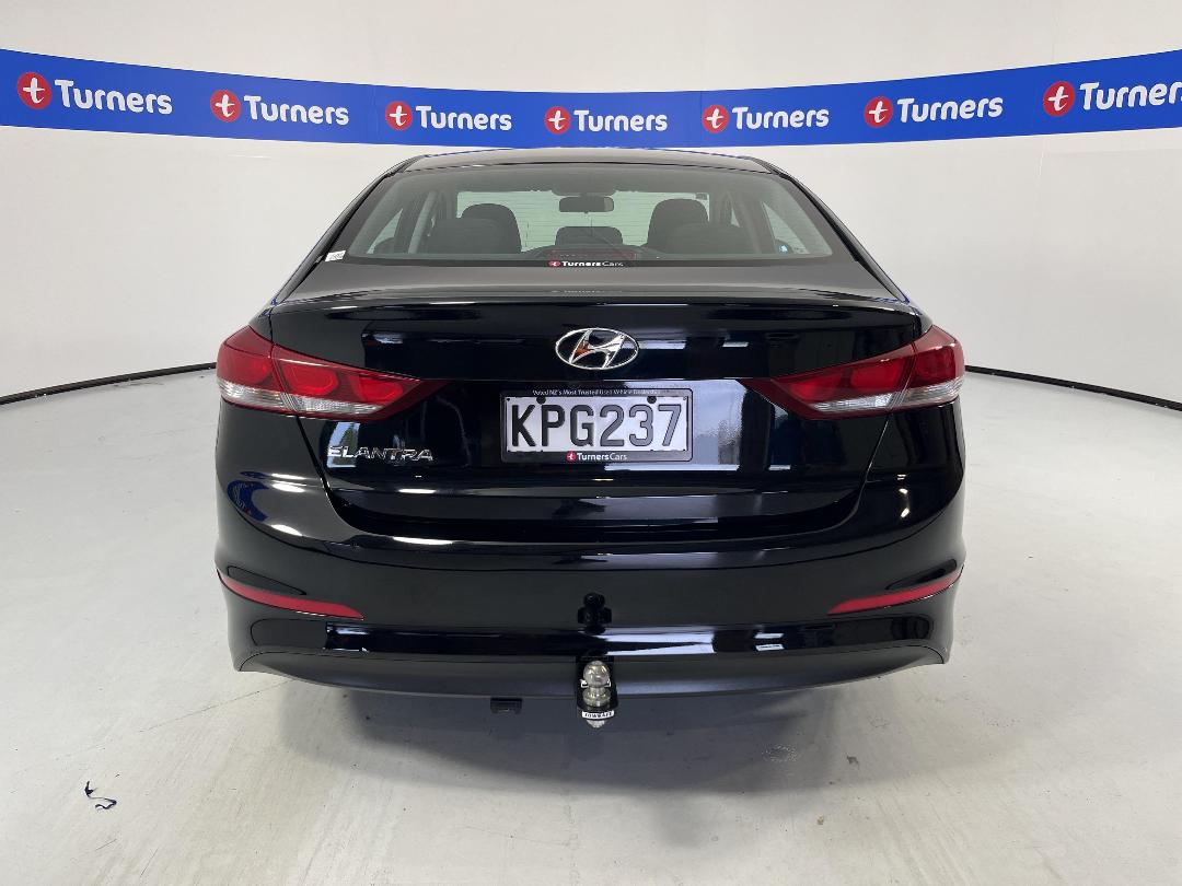 Photo '6' of Hyundai Elantra Photo '6' of Hyundai Elantra