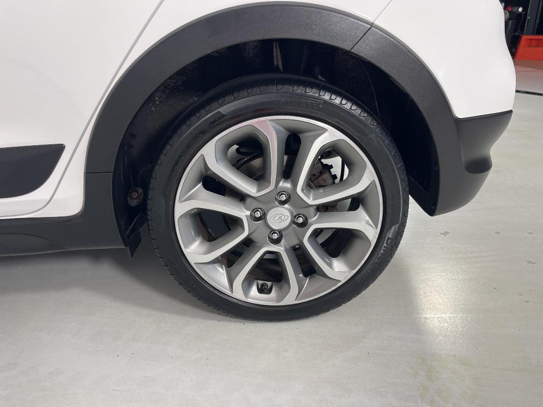 Photo '11' of Hyundai I20