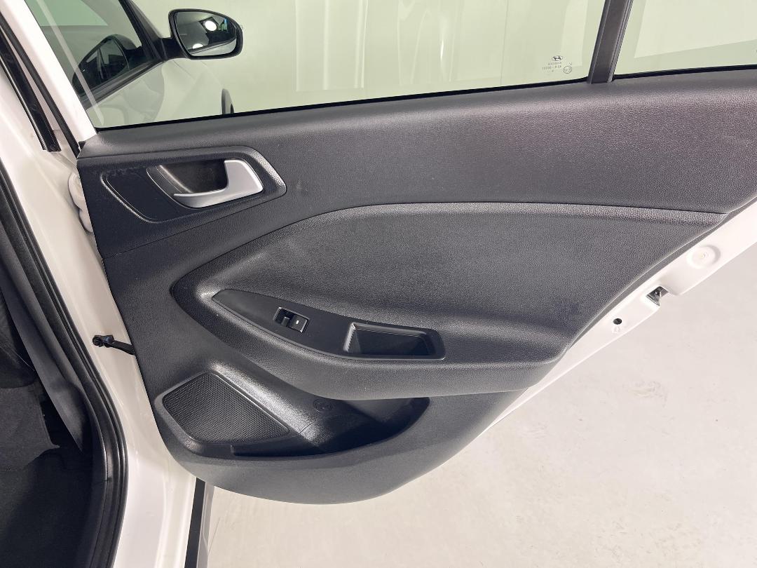 Photo '19' of Hyundai I20