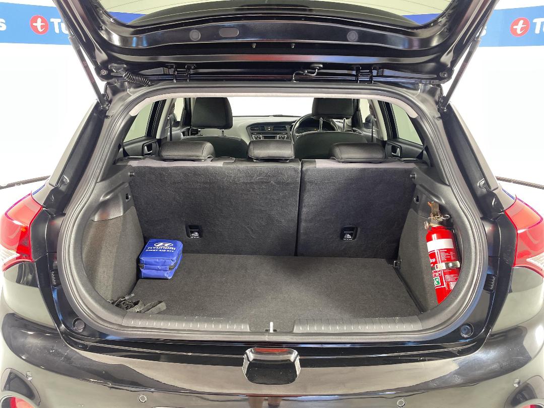 Photo '14' of Hyundai I20