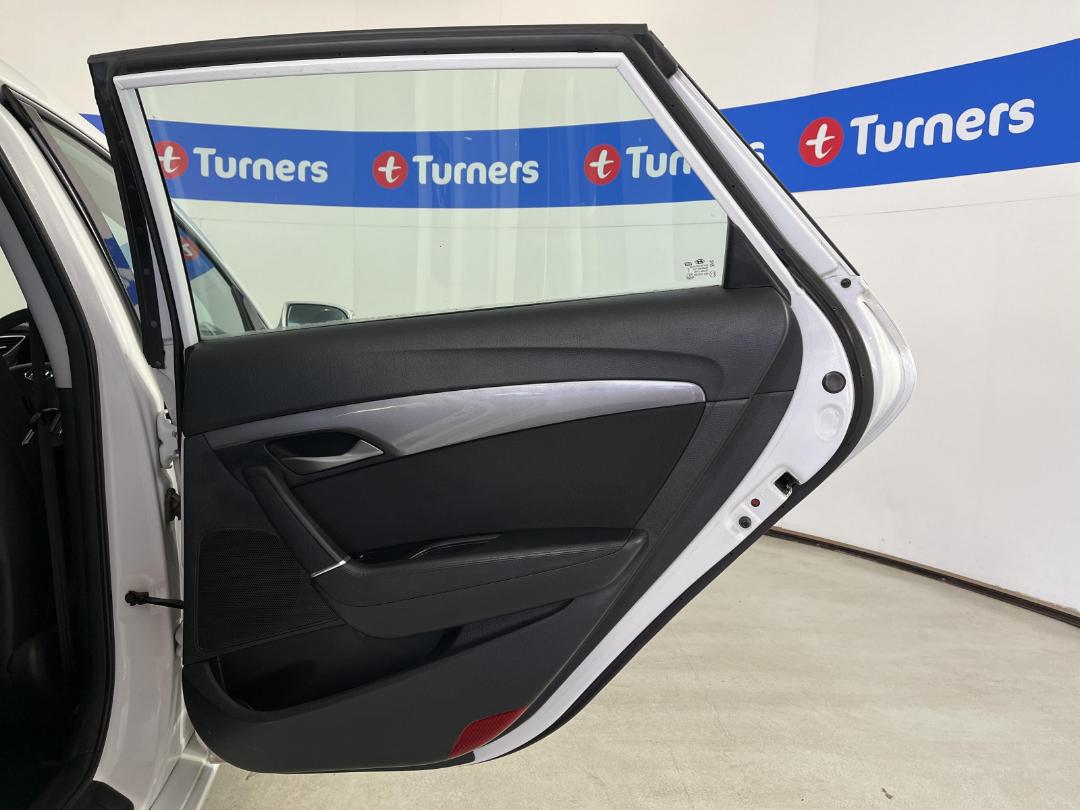 Photo '19' of Hyundai I40