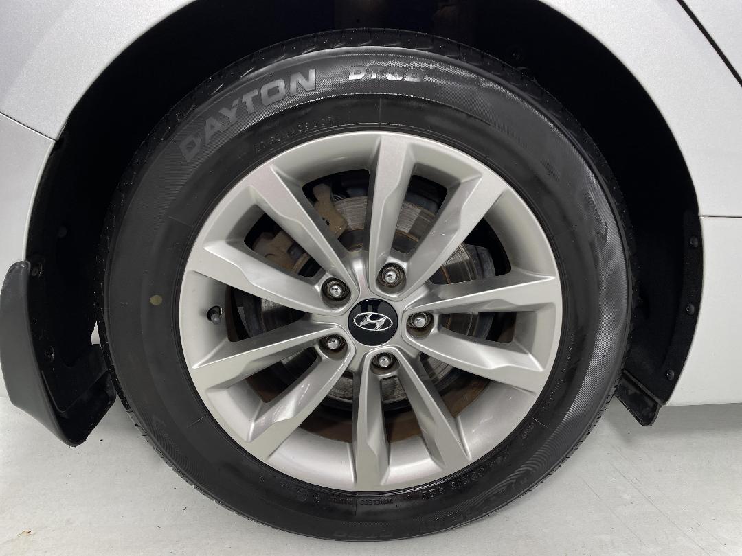 Photo '12' of Hyundai I40