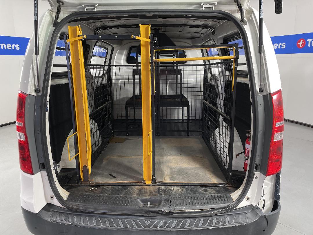 Photo '14' of Hyundai Iload Photo '14' of Hyundai Iload