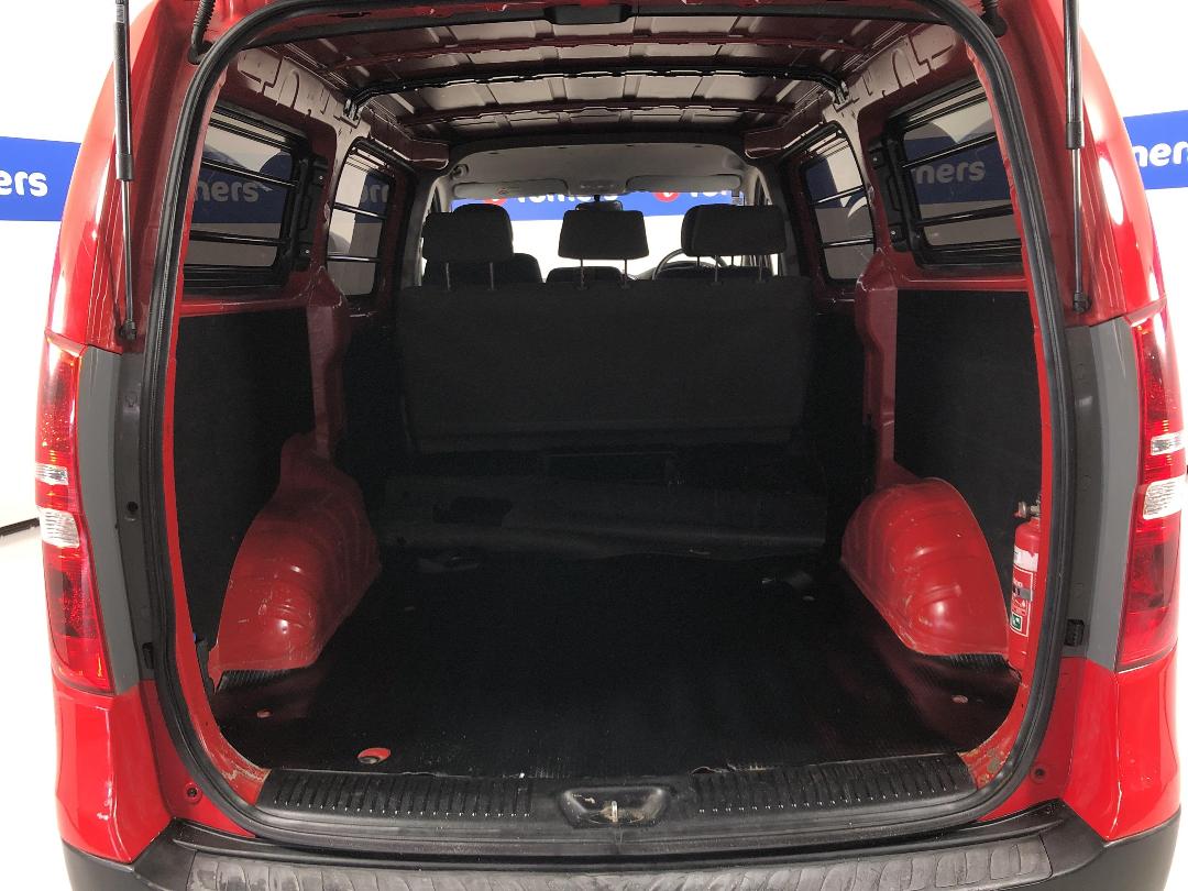 Photo '14' of Hyundai Iload Photo '14' of Hyundai Iload