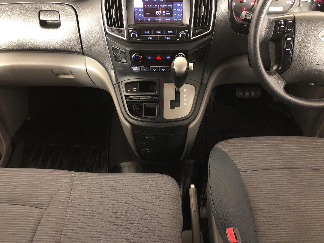 Photo '18' of Hyundai Iload Photo '18' of Hyundai Iload