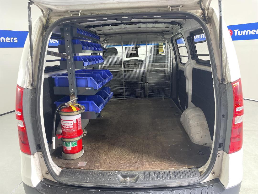 Photo '14' of Hyundai Iload Photo '14' of Hyundai Iload