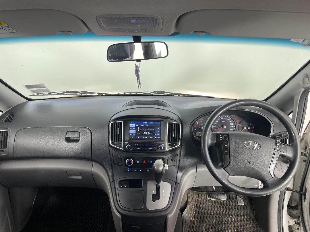 Photo '17' of Hyundai Iload Photo '17' of Hyundai Iload