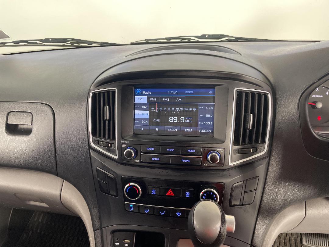 Photo '18' of Hyundai Iload Photo '18' of Hyundai Iload