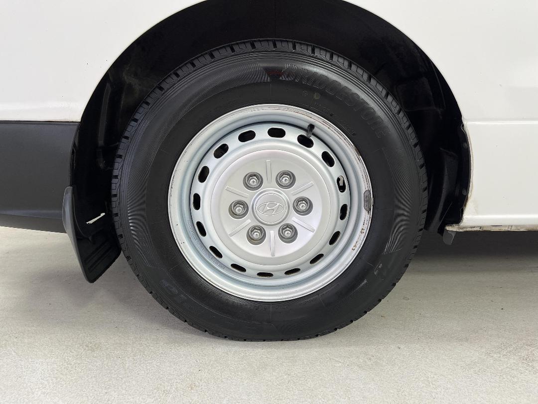 Photo '12' of Hyundai Iload