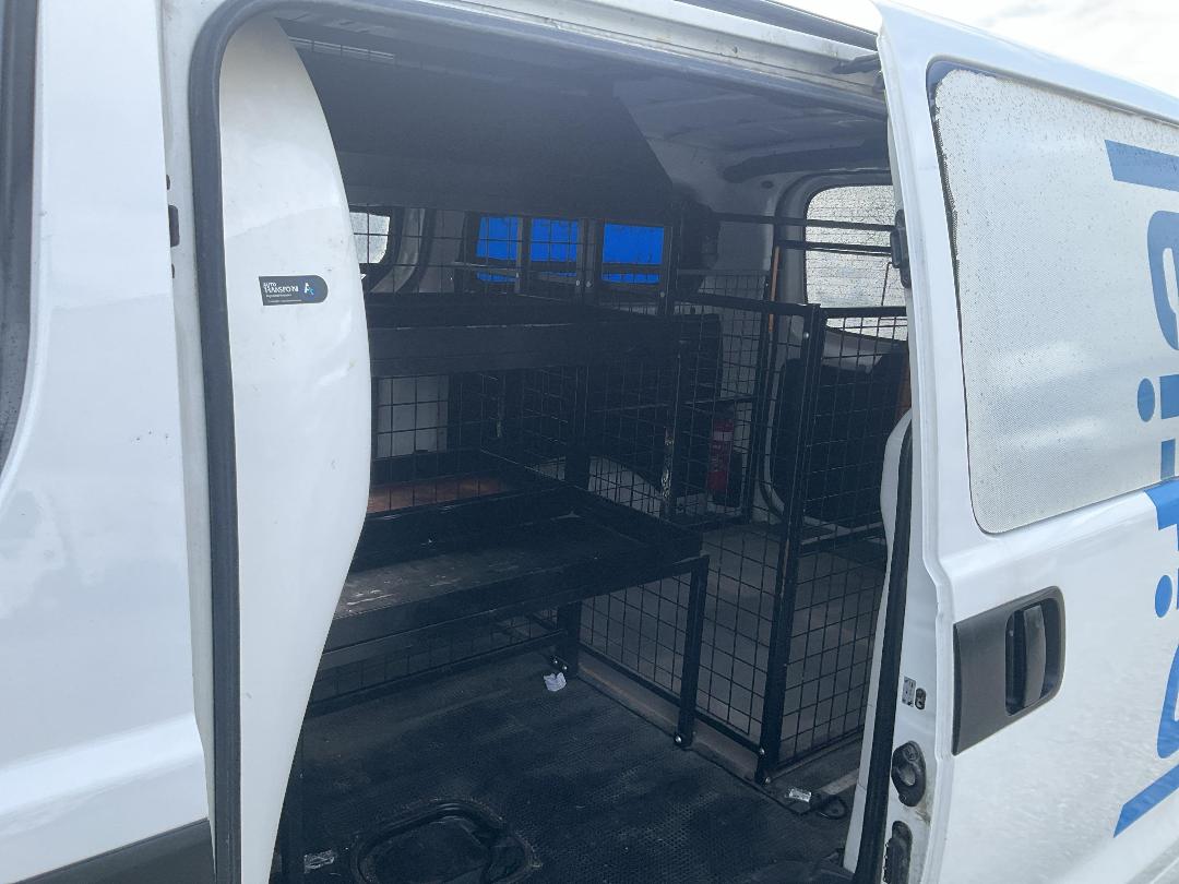 Photo '12' of Hyundai Iload 2.5 Crdi Auto Van Photo '12' of Hyundai Iload 2.5 Crdi Auto Van