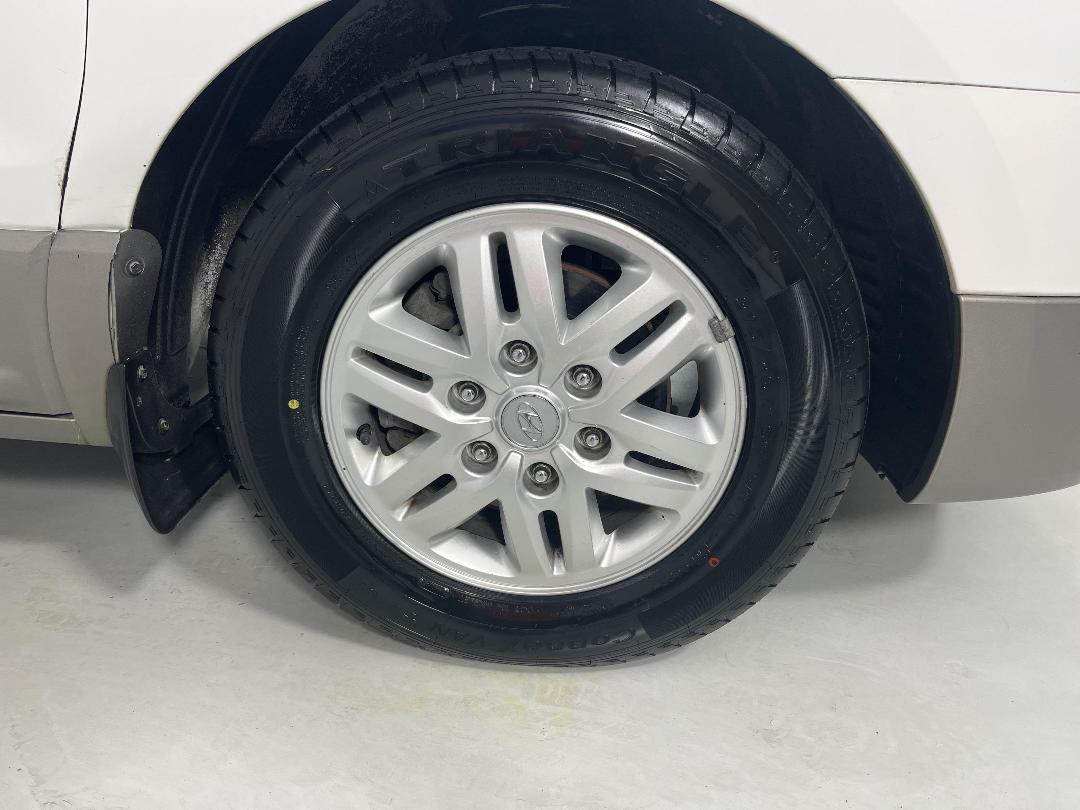 Photo '9' of Hyundai Imax