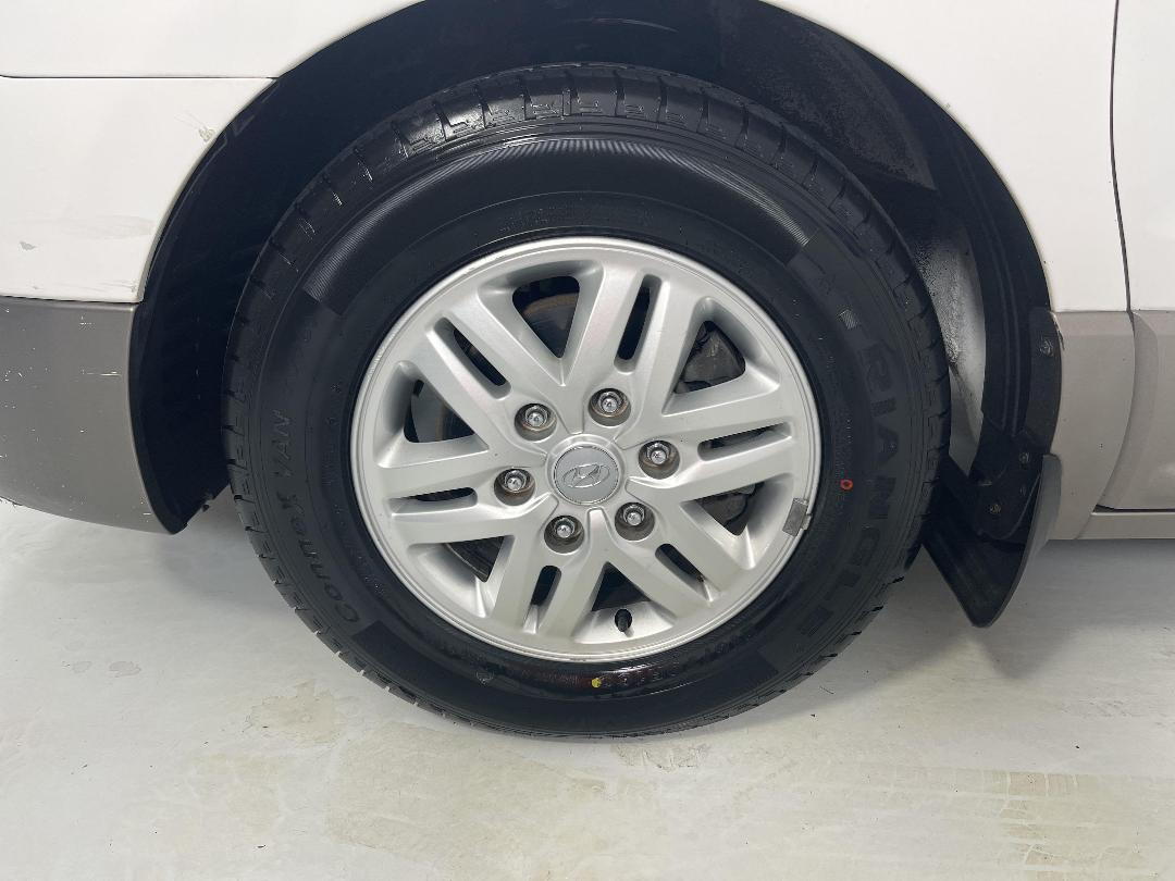 Photo '10' of Hyundai Imax