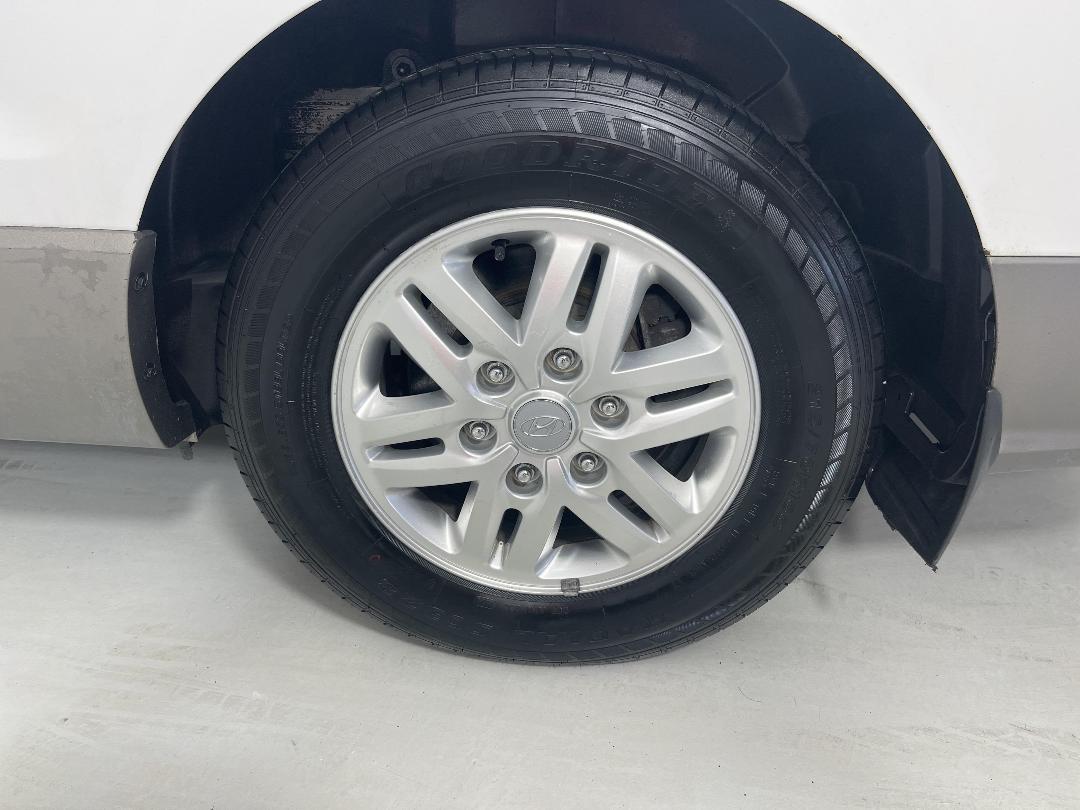 Photo '11' of Hyundai Imax