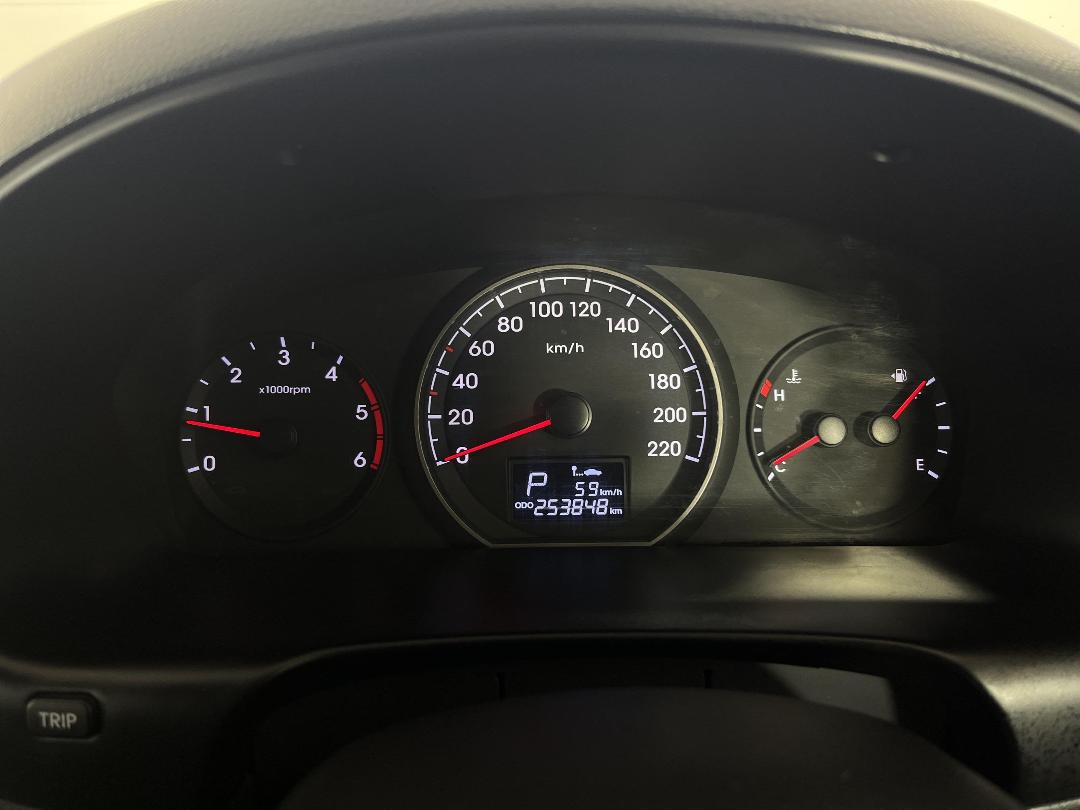 Photo '20' of Hyundai Imax