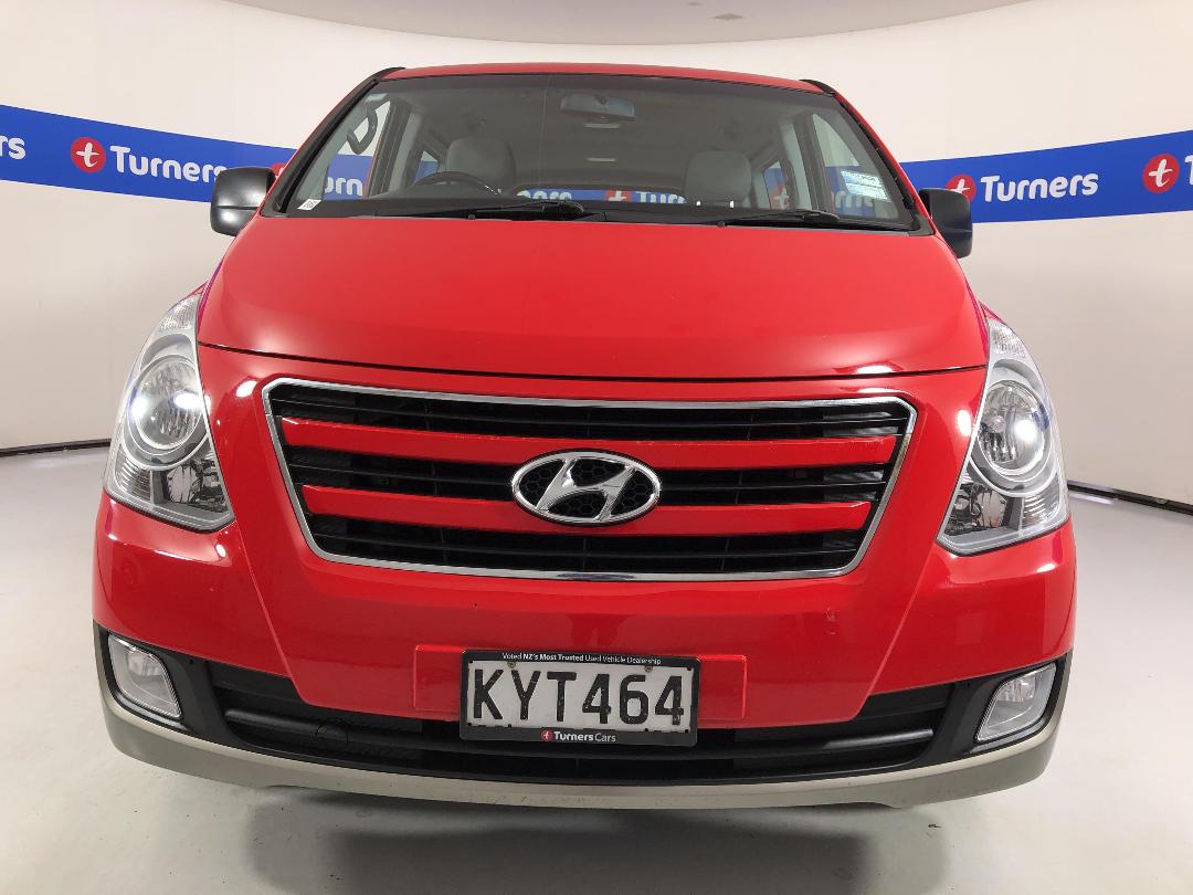 Photo '2' of Hyundai Imax Photo '2' of Hyundai Imax