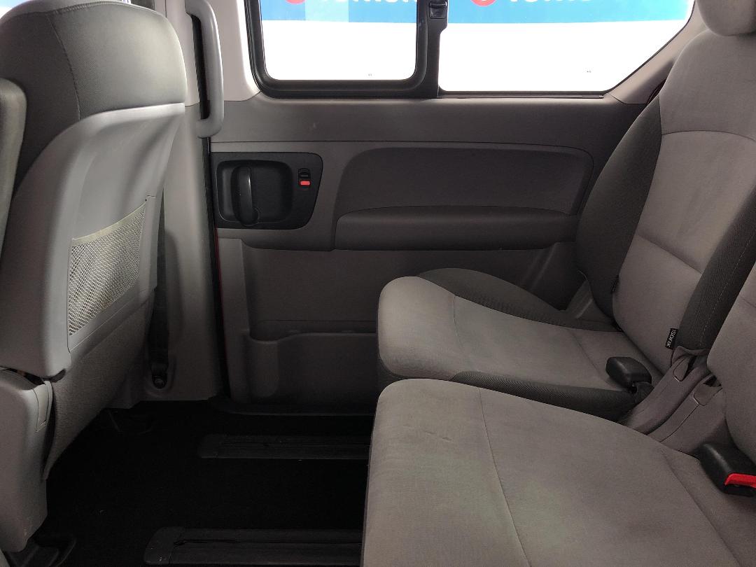 Photo '19' of Hyundai Imax Photo '19' of Hyundai Imax