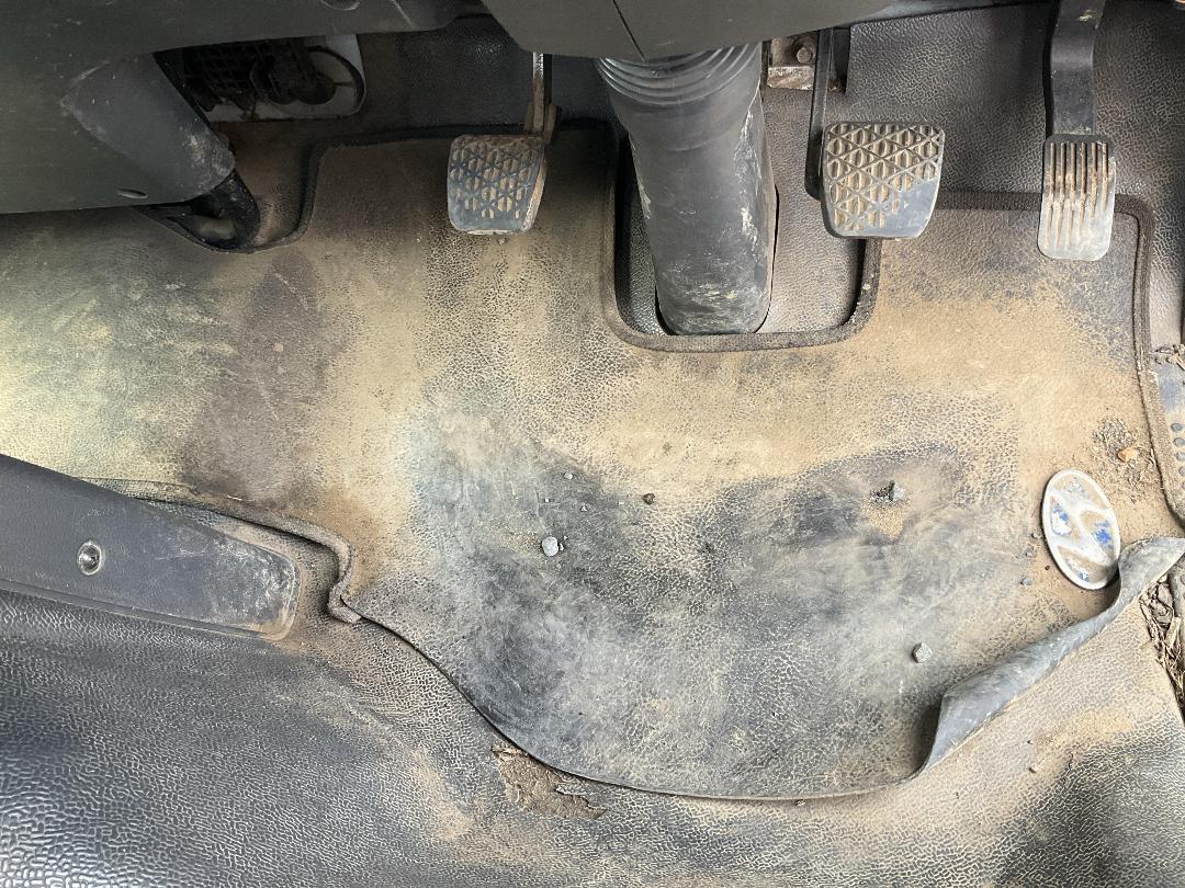 Photo '14' of Hyundai Mighty EX8 Gas Bottle Truck