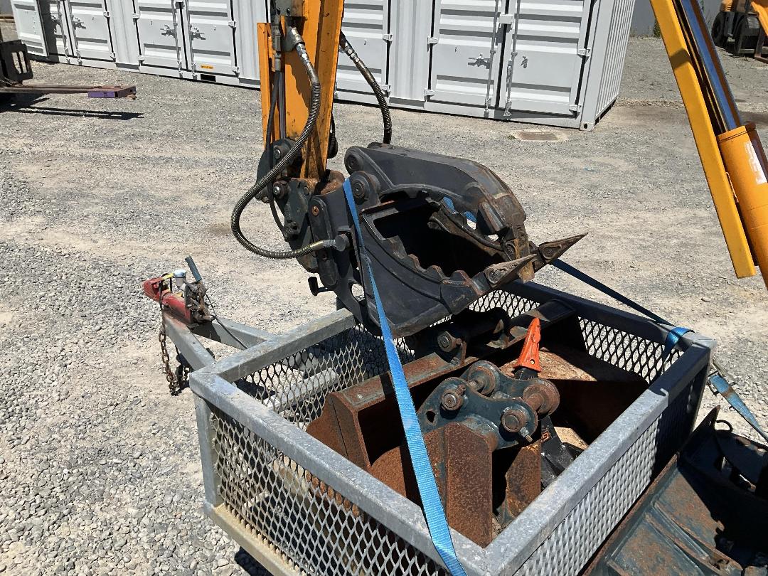 Photo '7' of Hyundai Robex 17Z-9R Excavator