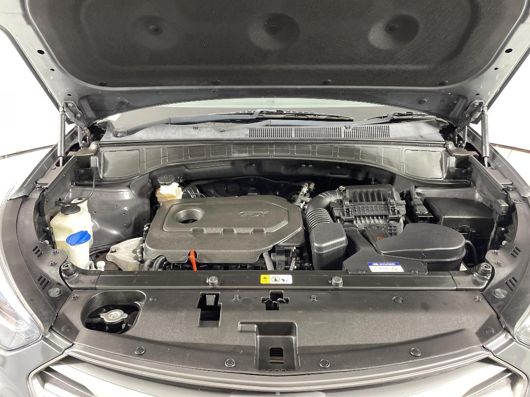 Photo '13' of Hyundai Santa FE