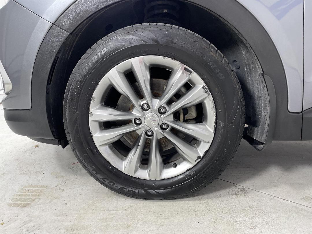 Photo '10' of Hyundai Santa FE