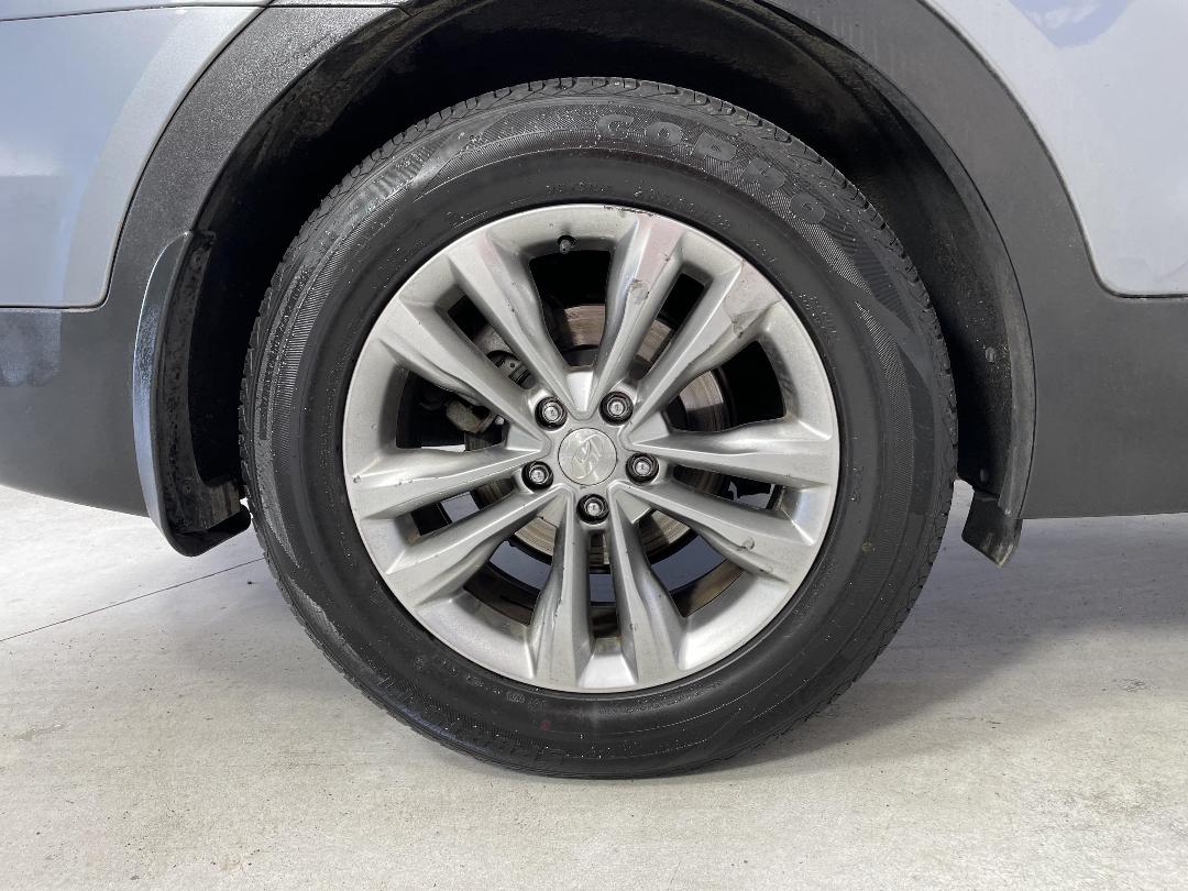 Photo '12' of Hyundai Santa FE