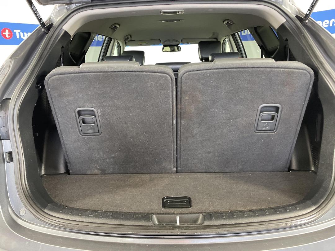 Photo '14' of Hyundai Santa FE