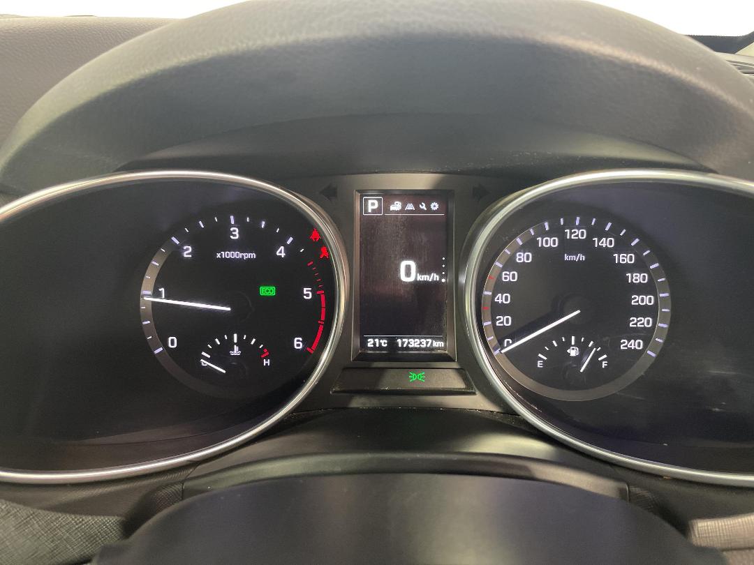 Photo '21' of Hyundai Santa FE