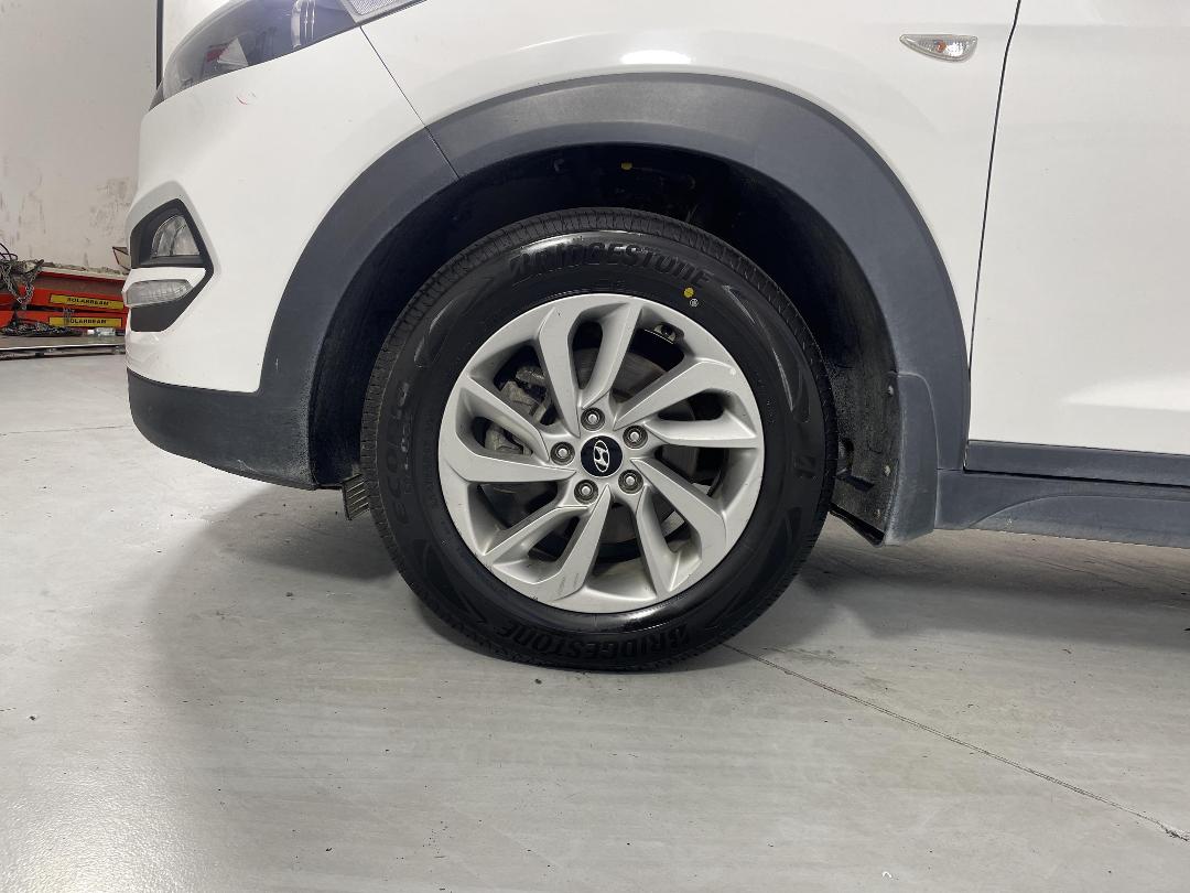 Photo '10' of Hyundai Tucson