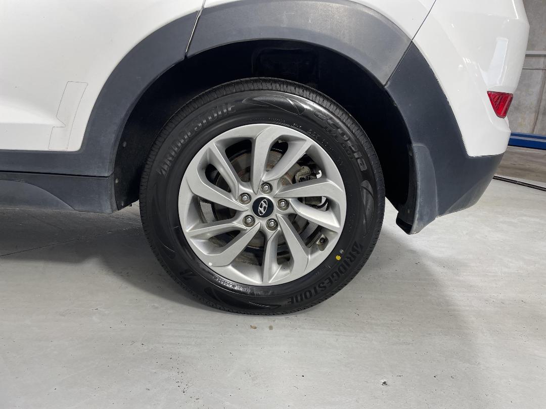 Photo '11' of Hyundai Tucson