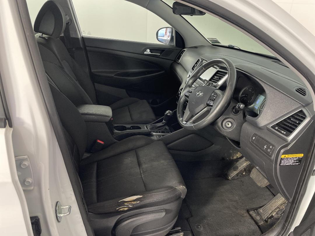 Photo '16' of Hyundai Tucson