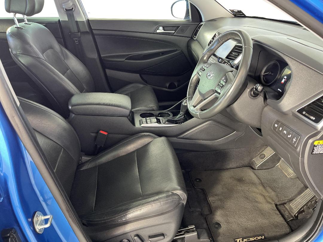 Photo '16' of Hyundai Tucson Photo '16' of Hyundai Tucson