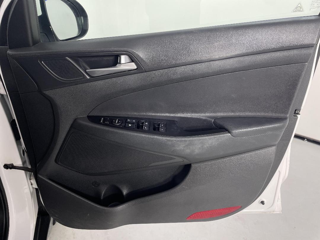 Photo '15' of Hyundai Tucson