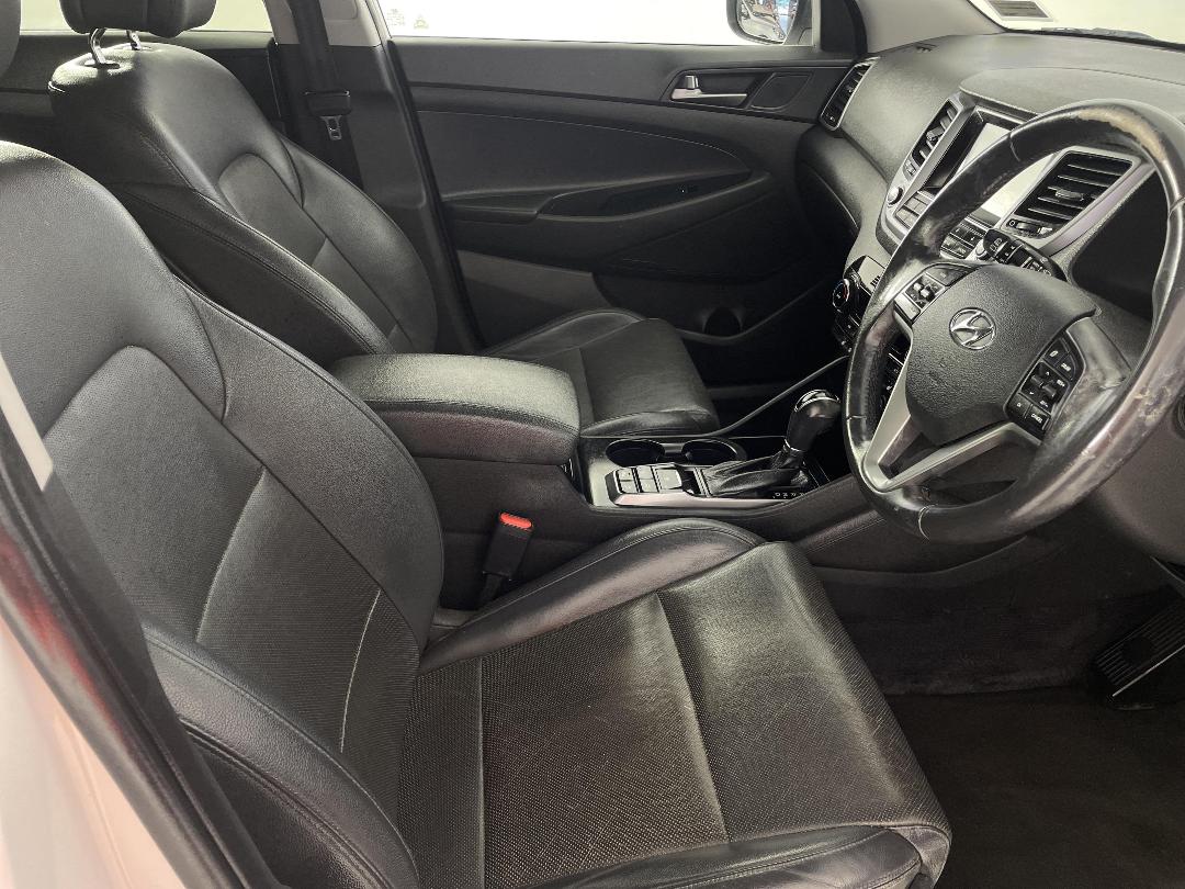 Photo '16' of Hyundai Tucson