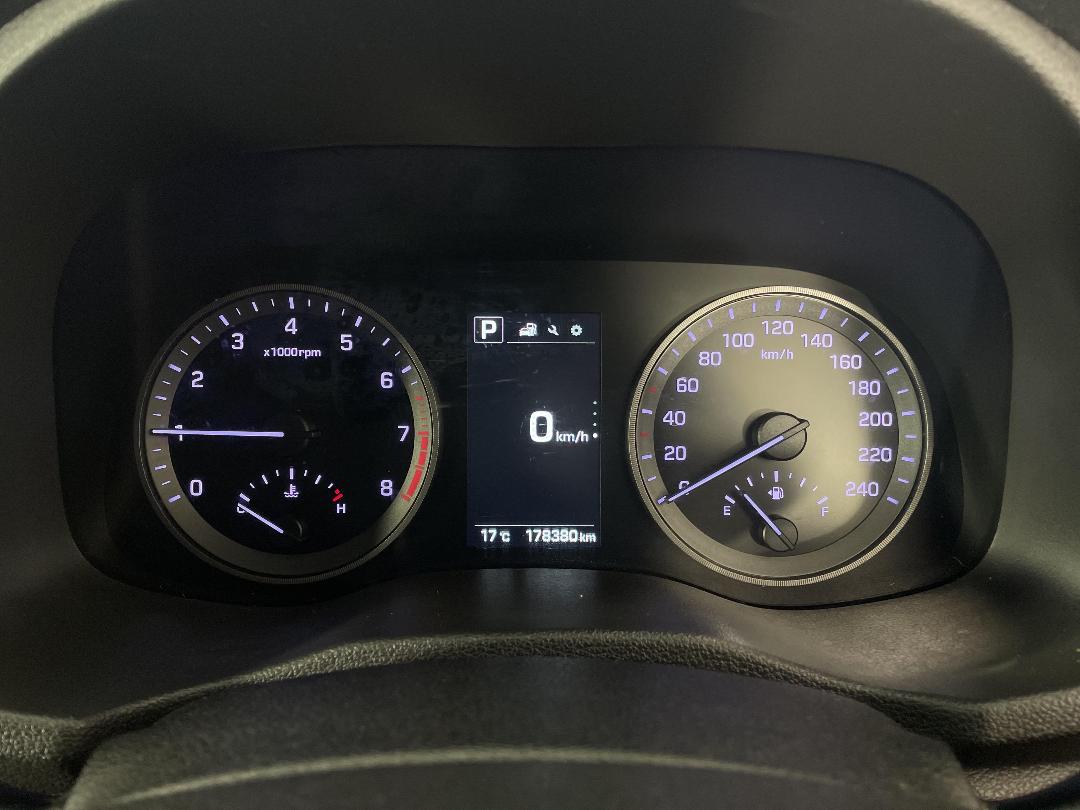 Photo '21' of Hyundai Tucson