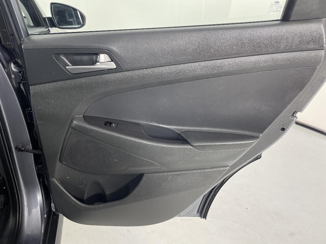 Photo '19' of Hyundai Tucson Photo '19' of Hyundai Tucson