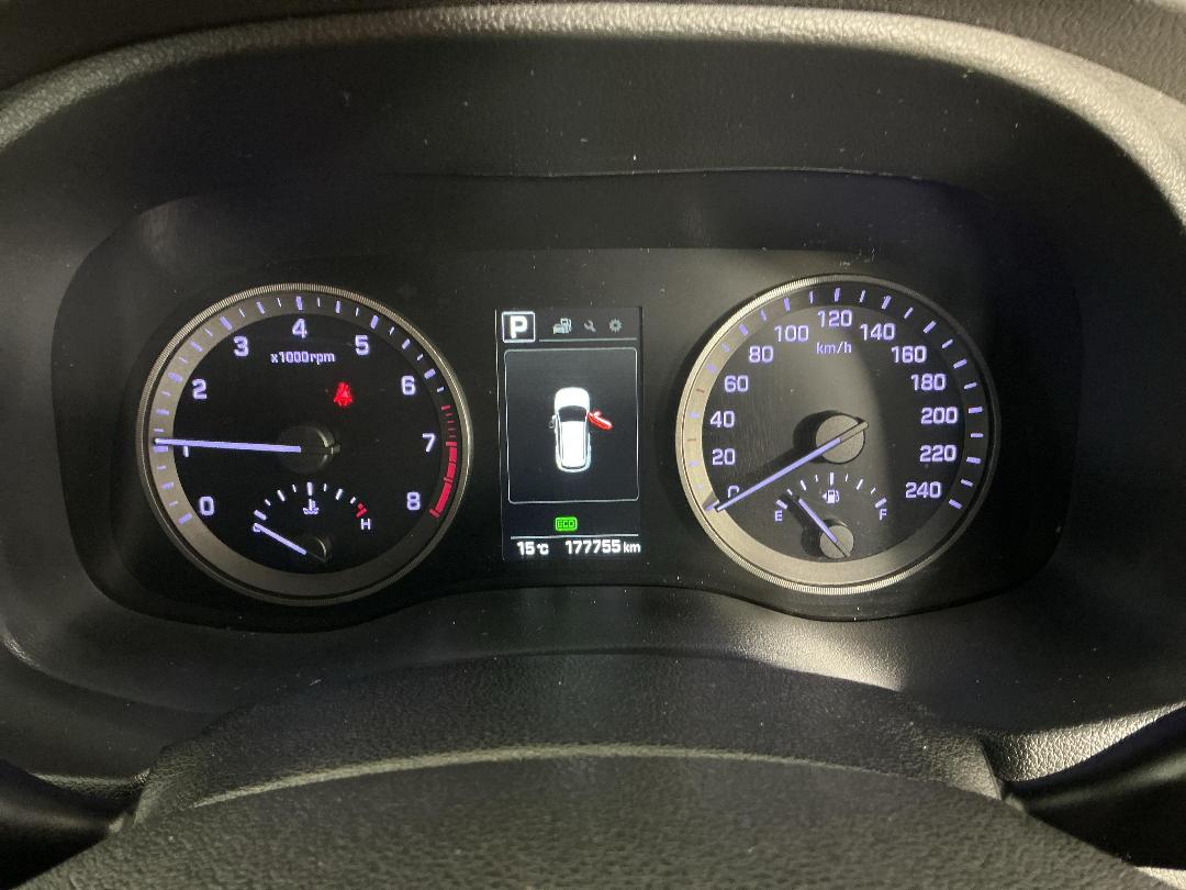 Photo '21' of Hyundai Tucson