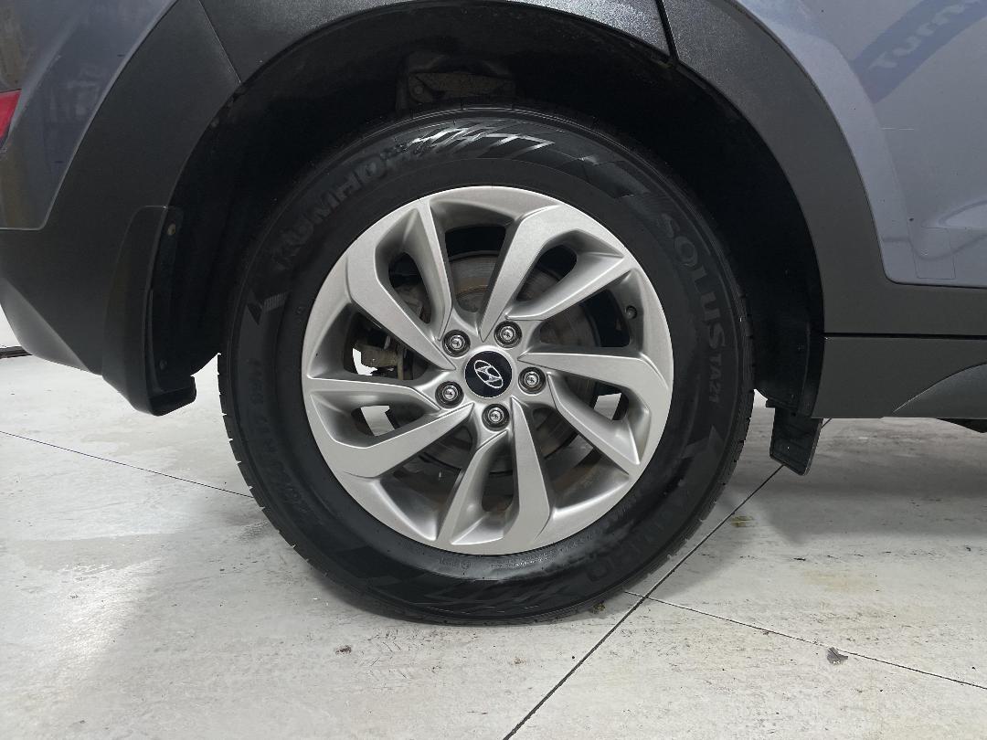 Photo '12' of Hyundai Tucson