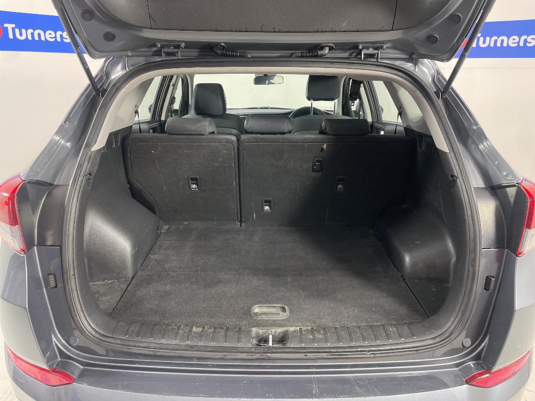 Photo '14' of Hyundai Tucson