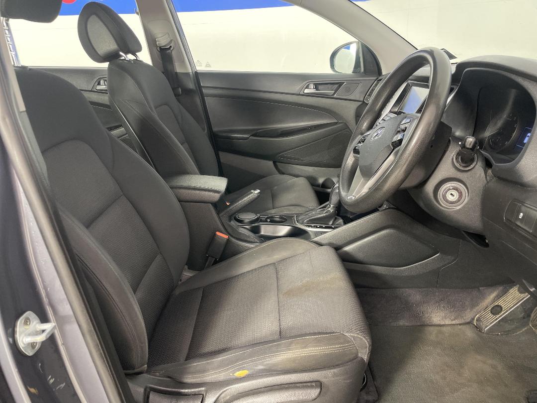 Photo '16' of Hyundai Tucson