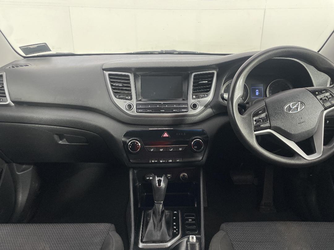 Photo '17' of Hyundai Tucson