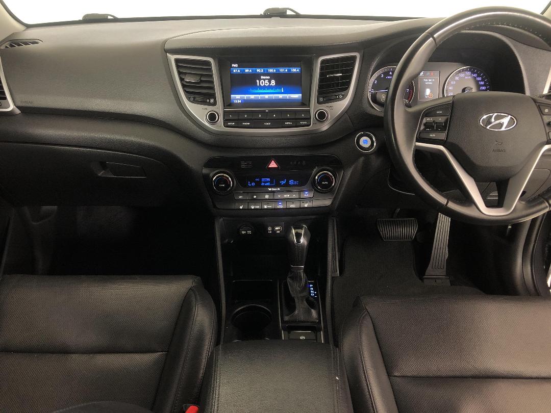 Photo '17' of Hyundai Tucson